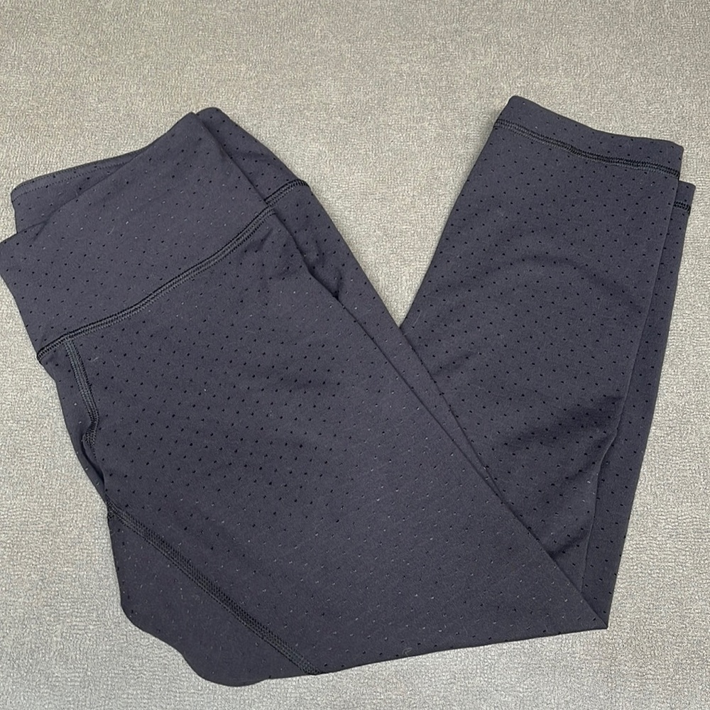 🍋 lululemon crops size 6